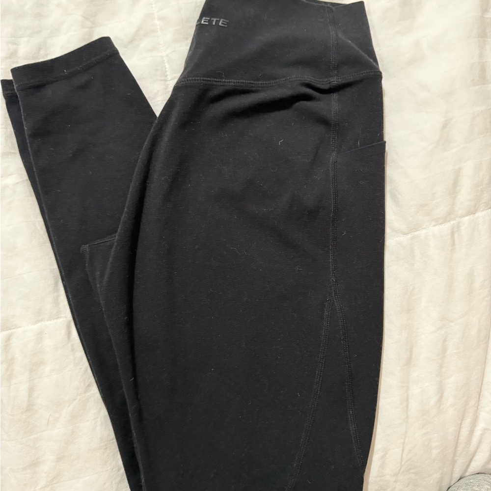 Alphalete Jet Black Performance Leggings - Picture 2 of 4